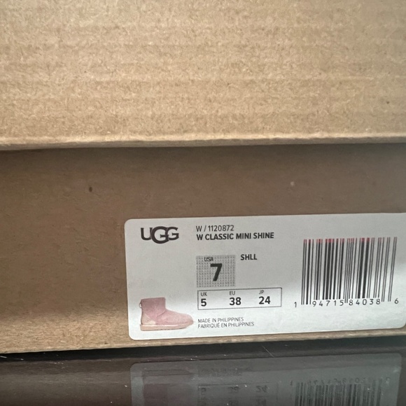 NEW UGG CLASSIC MINI SHINE Sheepskin Ankle Boots 1120872 SHELL PINK SIZE 7 NIB - Picture 10 of 14